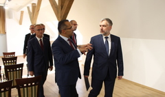 Stary Ratusz na zakończenie rewitalizacji (link otworzy duże zdjęcie)