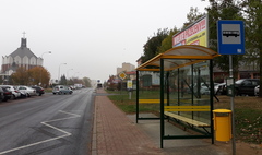 Nowe wiaty przystankowe w Gnieźnie (link otworzy duże zdjęcie)