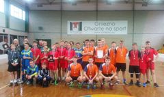 Mistrzostwa Gniezna w unihokeju dziewcząt i chłopców (link otworzy duże zdjęcie)