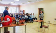 Spotkanie autorskie z Grażyną Bąkiewicz (link otworzy duże zdjęcie)