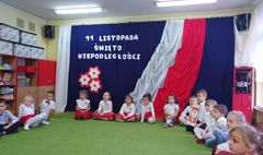 „Wolność jest konieczna do szczęścia…” (link otworzy duże zdjęcie)