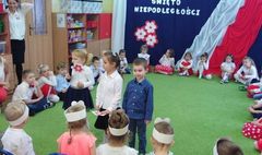 „Wolność jest konieczna do szczęścia…” (link otworzy duże zdjęcie)