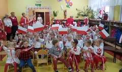 Wzięli udział w akcji „Rekord dla Niepodległej (link otworzy duże zdjęcie)