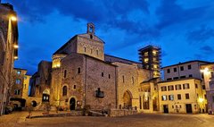 Anagni (link otworzy duże zdjęcie)