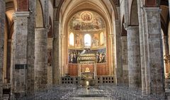 Anagni (link otworzy duże zdjęcie)