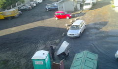 Strażnicy walczą z nielegalnie podrzucanymi odpadami (link otworzy duże zdjęcie)