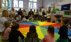 Plastusiowo z międzynarodową współpracą (link otworzy duże zdjęcie)