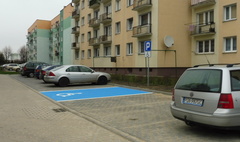 Nowe miejsca postojowe i jezdnia na ul. Słowackiego