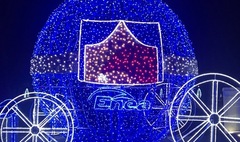 Iluminacje świąteczne od Enei w Parku Trzech Kultur (link otworzy duże zdjęcie)