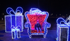 Iluminacje świąteczne od Enei w Parku Trzech Kultur (link otworzy duże zdjęcie)