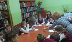 Dzień Języka Ojczystego w bibliotece (link otworzy duże zdjęcie)