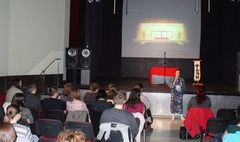 Wiele ról, jeden aktor: rakugo po raz pierwszy w Gnieźnie (link otworzy duże zdjęcie)