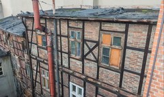 Rozbiórka oficyn przy ulicy Rzeźnickiej 7 (link otworzy duże zdjęcie)