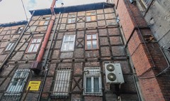 Rozbiórka oficyn przy ulicy Rzeźnickiej 7 (link otworzy duże zdjęcie)