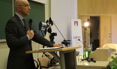 Norman Davies na liście do Nagrody Nobla (link otworzy duże zdjęcie)