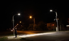 Doświetlone przejście dla pieszych (link otworzy duże zdjęcie)