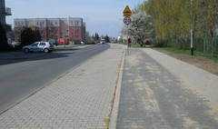 Przebudowa chodnika na ul. Liliowej (link otworzy duże zdjęcie)