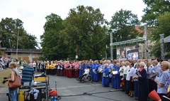 Występ Dzwonu w Koźminie Wielkopolskim (link otworzy duże zdjęcie)