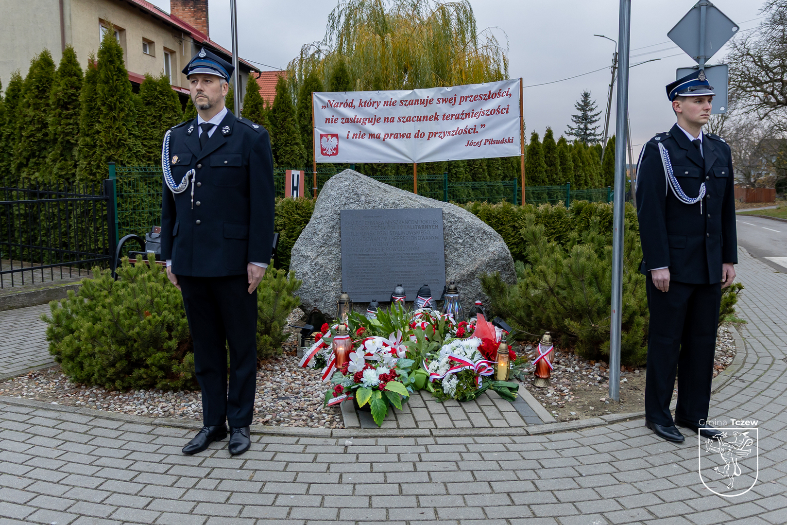 Tu powinien być opis.